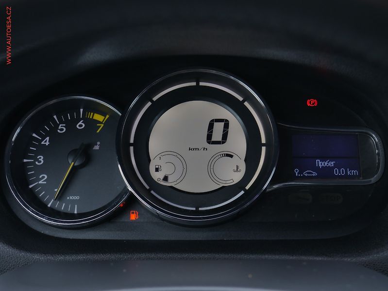 Renault Mégane (2014) 1.2 TCe, ČR, AC, temp - fotka 19 z 20