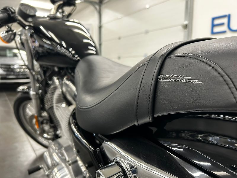Harley-Davidson (2008) XL883 SPORTSTER - fotka 4 z 26