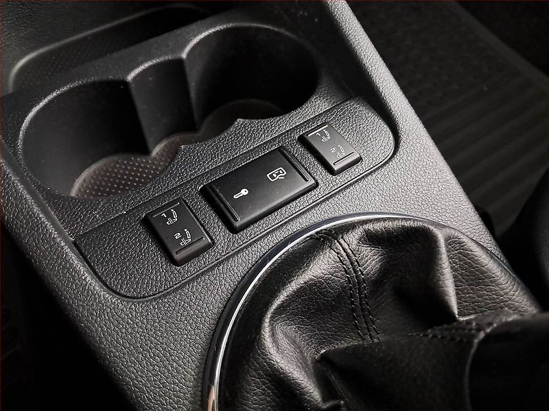 Škoda Fabia (2011) 1.2 TSI, nová STK - fotka 15 z 18