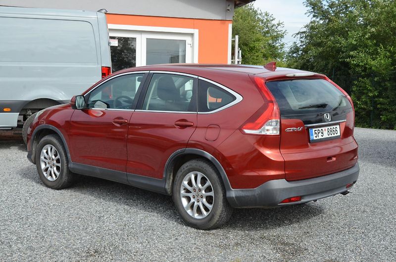 Honda CR-V (2013) 2.2 i-DTEC 110kW 4x4 / ČR - fotka 4 z 27