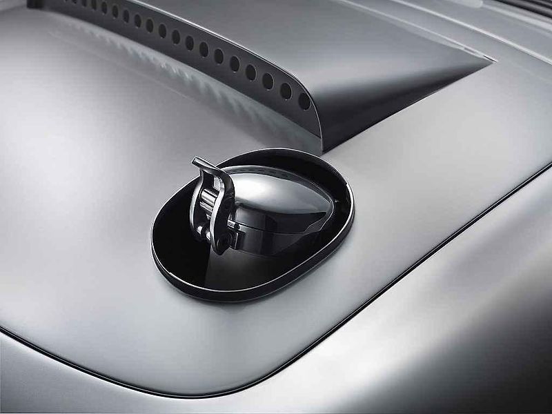Jaguar E-Type Lightweight.