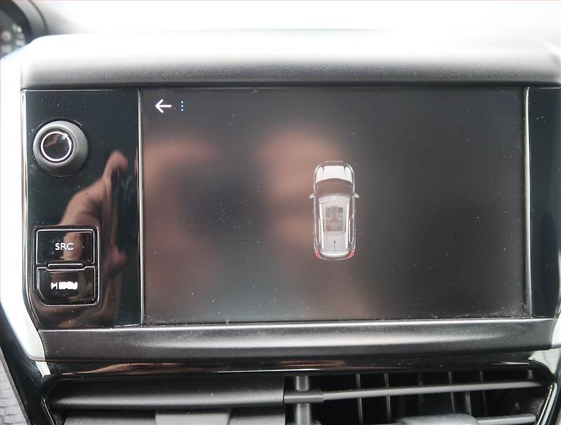 Peugeot 2008 (2019) 1.2 PureTech, ČR,1.maj - fotka 18 z 19