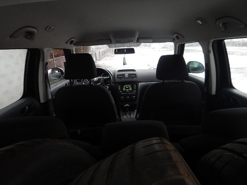 Škoda Yeti 1.2 Tsi 77 kw AUTOMAT - fotka 11 z 16