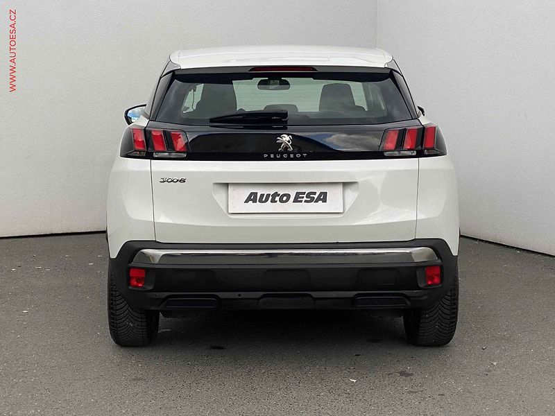 Peugeot 3008 (2017) 1.2PT, Active, AT - fotka 5 z 17