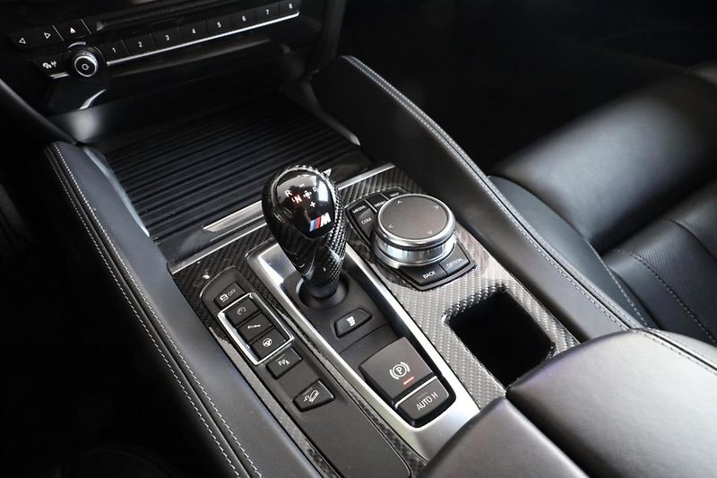BMW X5 M - fotka 9 z 28