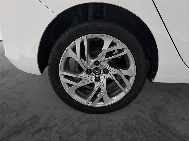 Citroën C4 (2014) 1.6 VTi, Serv.kniha, Tempomat - fotka 15 z 16