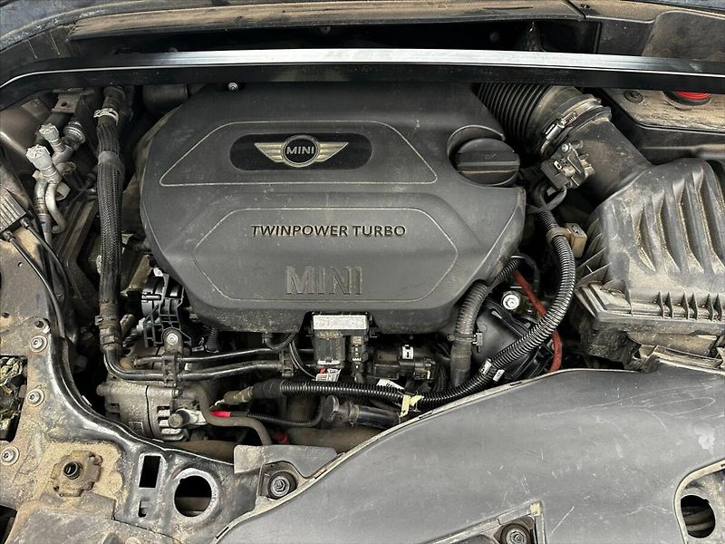 Mini Countryman 2,0 SD 140kW- automat- CZ - fotka 47 z 47