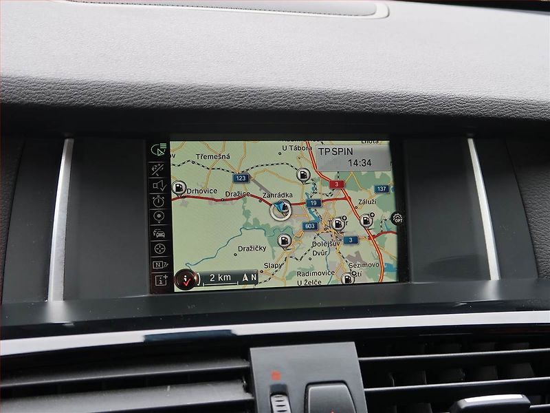 BMW X3 (2015) xDrive20d, 4X4, Automat - fotka 16 z 22