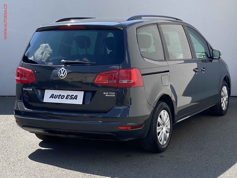 Volkswagen Sharan (2012) 2.0 TDI, 2.maj,ČR, servis - fotka 4 z 17