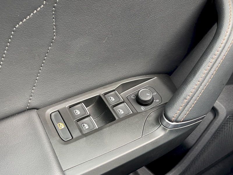 Cupra Formentor (2023) 1.5 TSI 110 kW DSG Basis - fotka 23 z 35