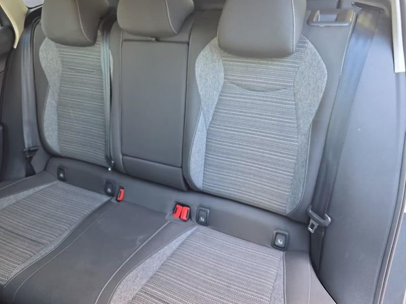 Škoda Superb TDI DCC Kamera ACC - fotka 20 z 21