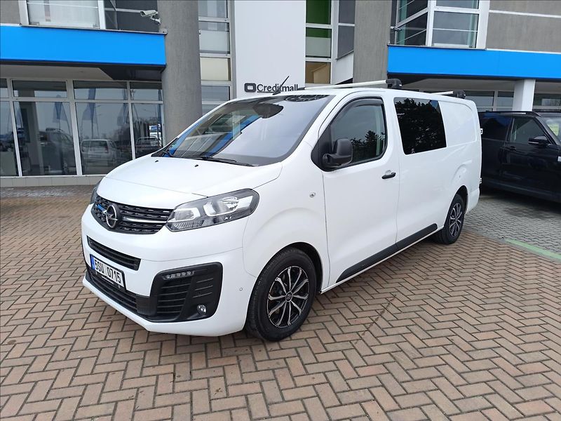 Opel Vivaro 2,0 CDTi Crewvan - fotka 21 z 21