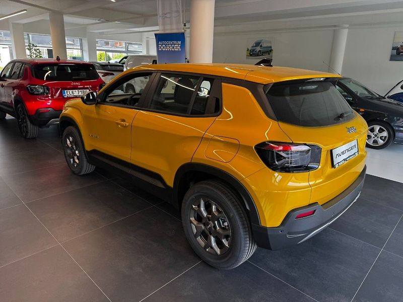 Jeep Avenger Longitude 1.2 Turbo 100k MT6 E - fotka 6 z 19