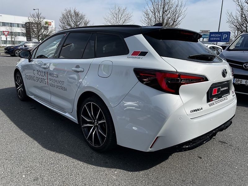 Toyota Corolla TS 2.0HEV GR Sport odběr ihned - fotka 9 z 30