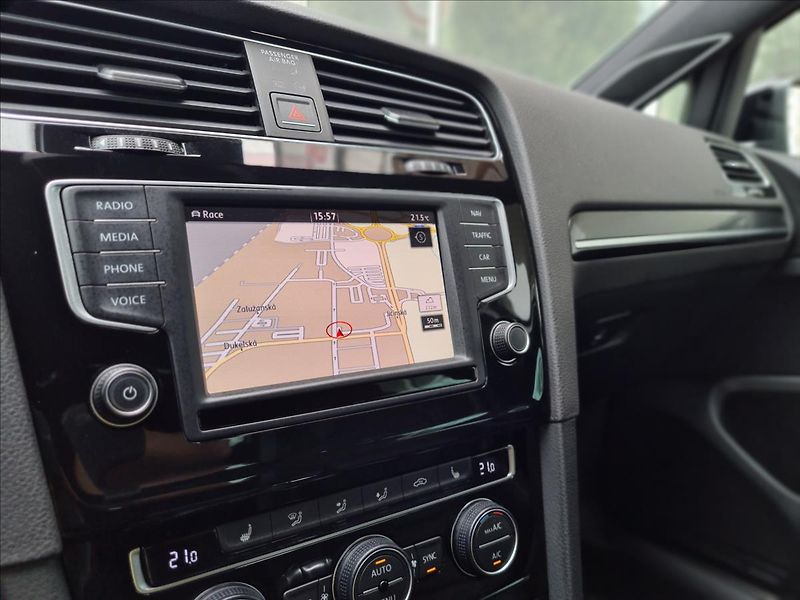 Volkswagen Golf R*Variant*KM!PO SERVISE!!! - fotka 24 z 55