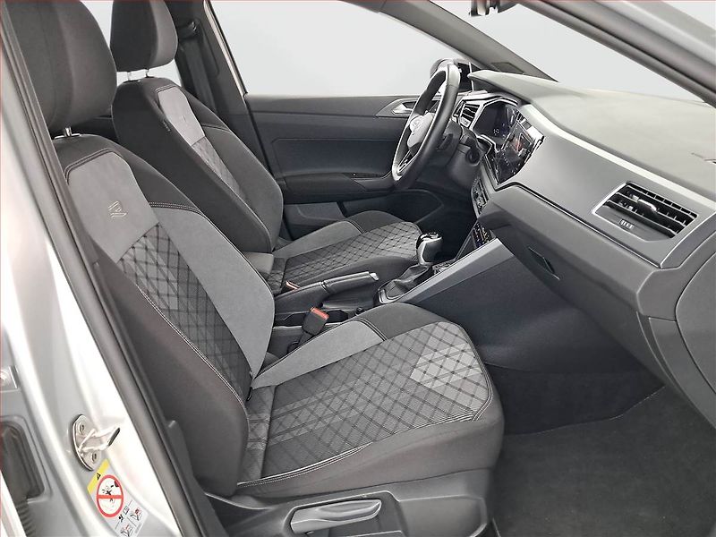 Volkswagen Taigo (2024) R-Line 1.5 TSI - fotka 9 z 21