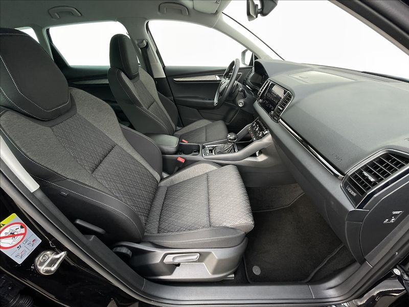 Škoda Karoq 2,0 TDI DSG Style Plus NAVI - fotka 19 z 25