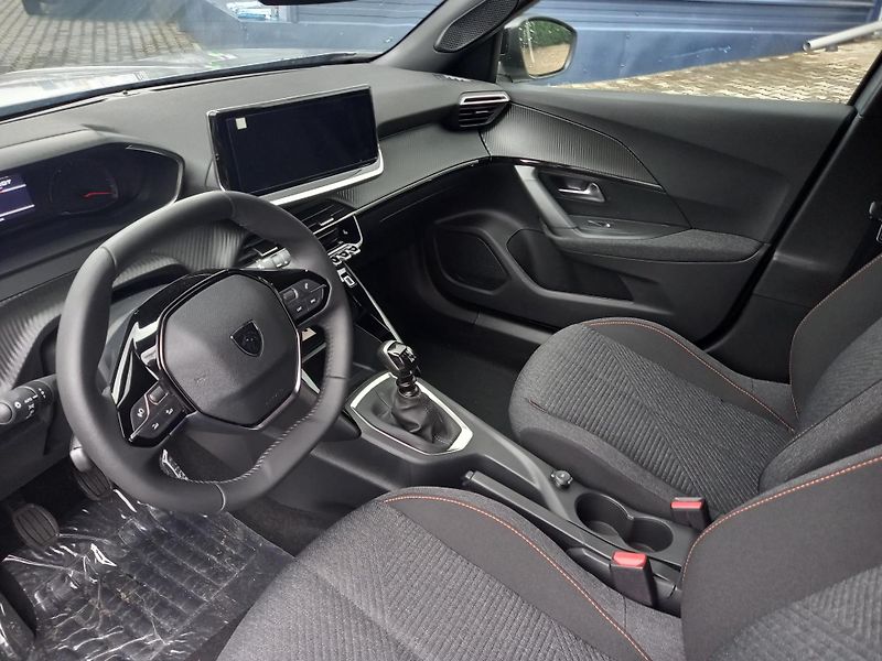 Peugeot 2008 (2026) BUSINESS Turbo 100k MAN6 - fotka 14 z 20