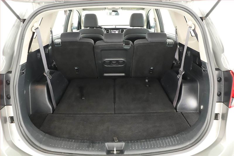 Kia Carens (2018) 1.7 CRDi, 7 míst, Navi - fotka 15 z 17