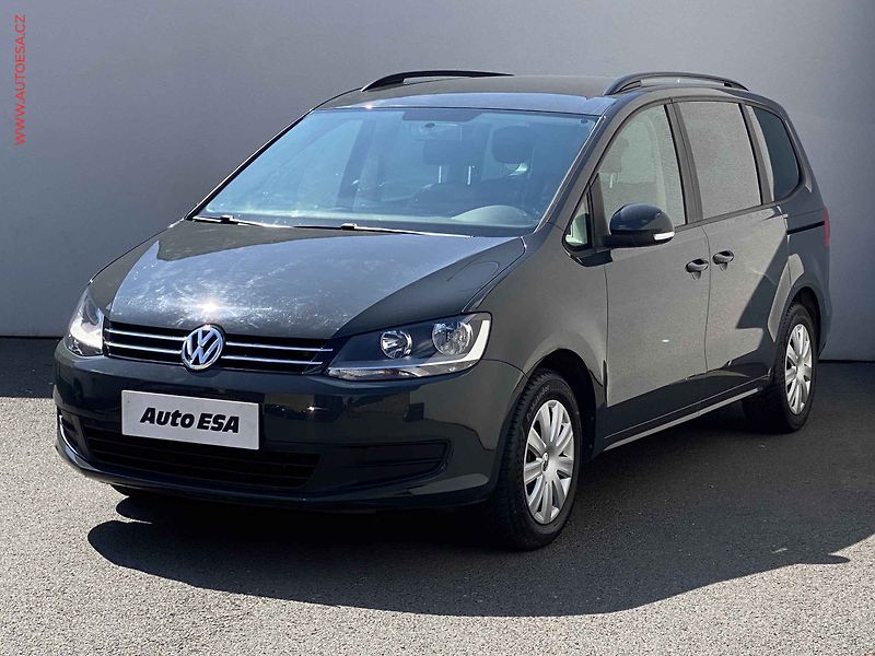 Volkswagen Sharan (2012) 2.0 TDI, 2.maj,ČR, servis - fotka 3 z 17