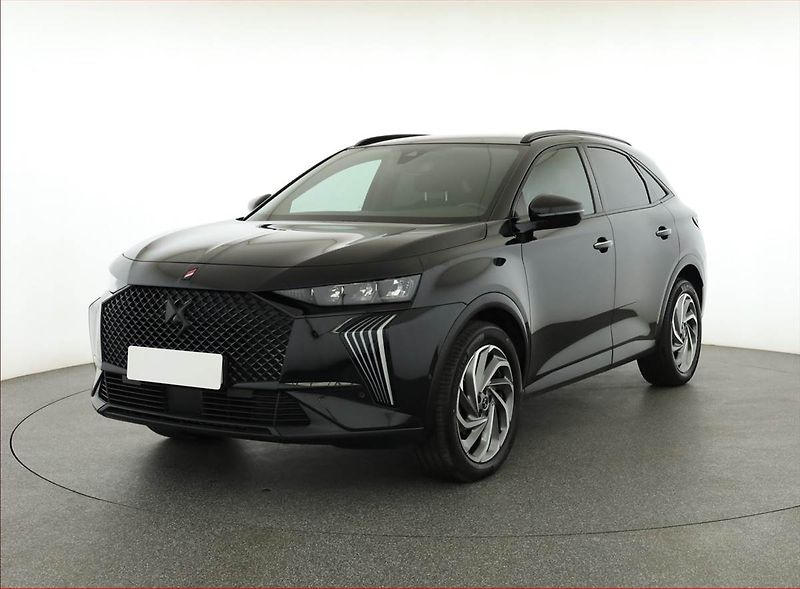 DS Automobiles DS7 Crossback (2023) 1.5 BlueHDI - fotka 2 z 18