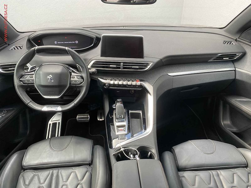Peugeot 3008 (2017) 1.2 PT, GT Line, AT, LED - fotka 8 z 17