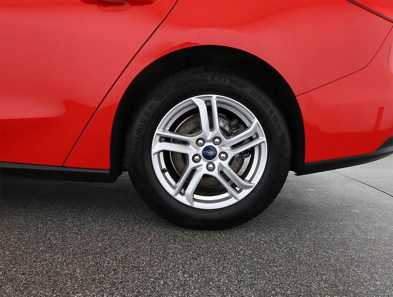Ford Focus (2020) 1.5 EcoBlue, Tempomat - fotka 18 z 18