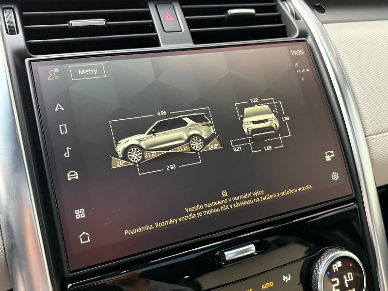 Land Rover Discovery D300, R-Dynamic HSE, ČR, DPH - fotka 38 z 61