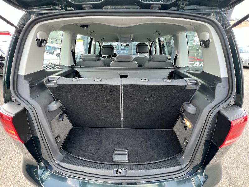 Volkswagen Touran Match 1.4TSi 103kw 7MÍST TAŽNÉ - fotka 26 z 43