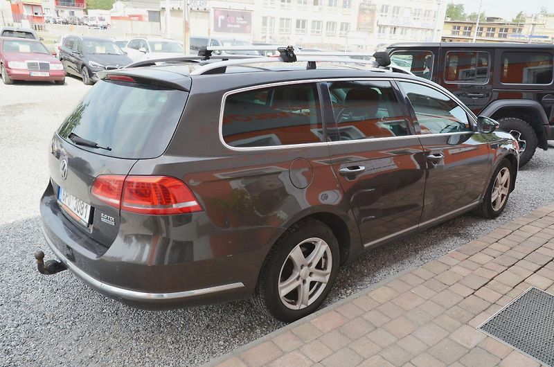 Volkswagen Passat (2014) 2.0 TDi 103kW Highline / ČR  - fotka 6 z 33