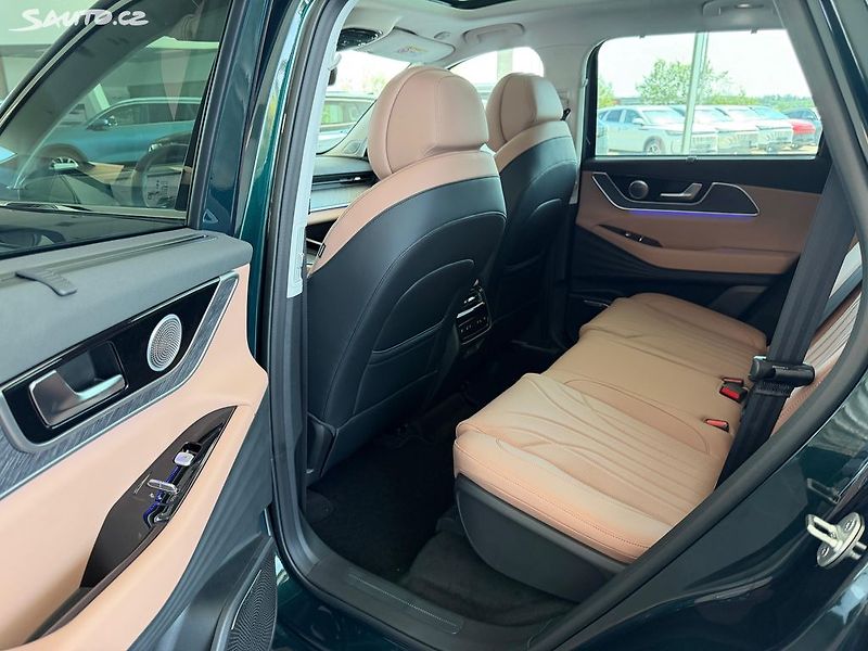 Chery TIGGO 9 PHEV (2026) UNIQUE 7MIST PANORAMA - fotka 1 z 30