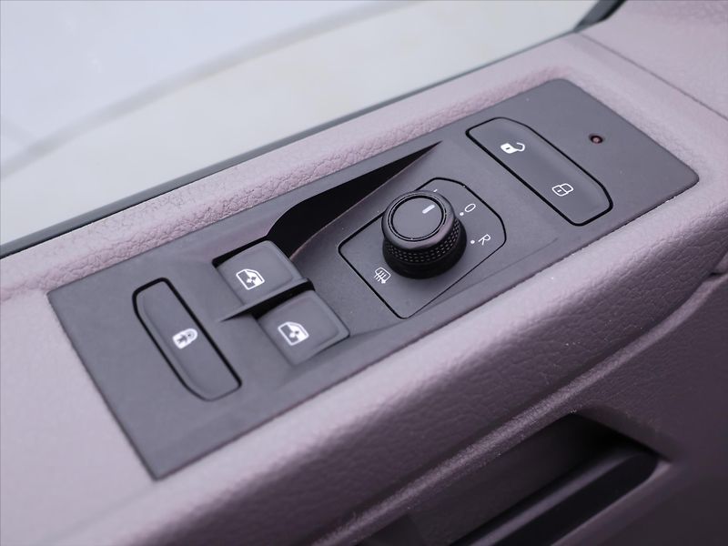 Volkswagen Transporter 2,0 TDI 9-míst Klima DPH - fotka 17 z 36