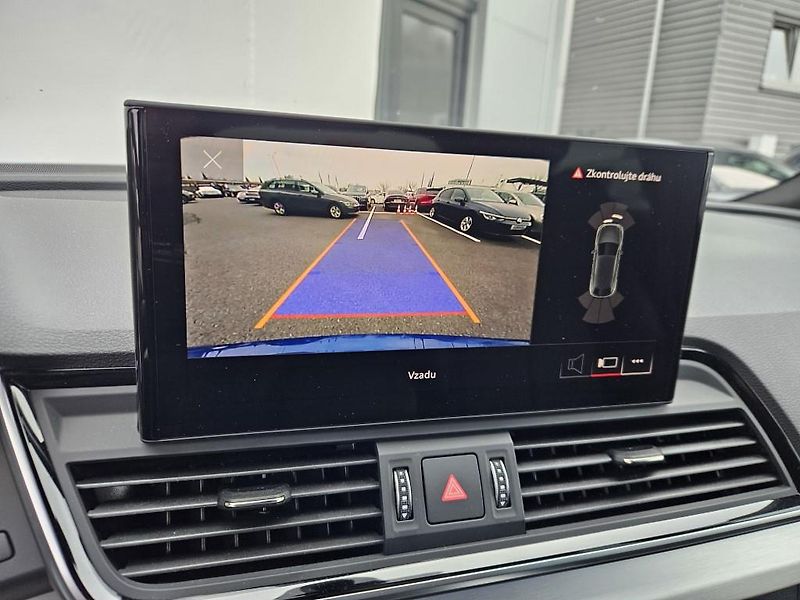 Audi Q5 2.0TDi Sportback S-Line 150kW - fotka 15 z 23