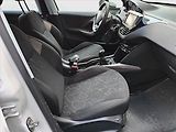 Peugeot 2008 (2016) 1.2 PureTech, Tempomat - náhled 9