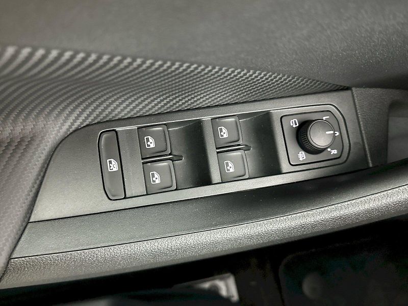 Škoda Kamiq (2025) DSG 1.0TSI 85kW Monte Carlo - fotka 27 z 33