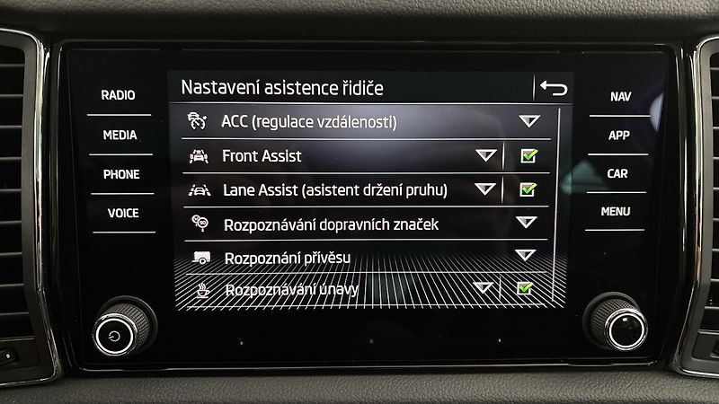 Škoda Kodiaq 2.0 TDI DSG 4x4 Style - fotka 26 z 31