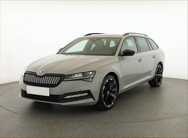 Škoda Superb (2021) Sportline iV 1.4 TSI PHEV - fotka 2 z 24