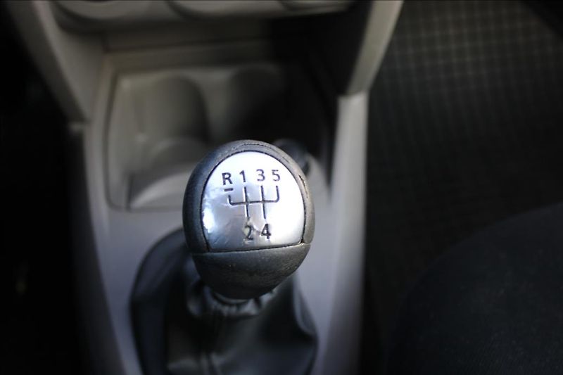Renault Thalia 1,2 i  1.majitel, ČR, Klima - fotka 19 z 22