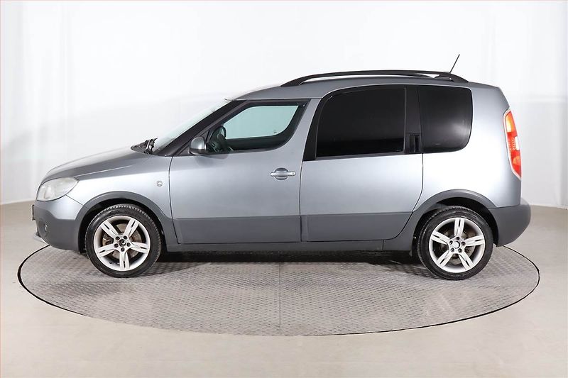 Škoda Roomster (2012) 1.6 TDI, Navi, Tempomat - fotka 3 z 23