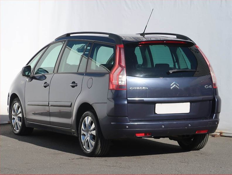 Citroën C4 Picasso (2008) 2.0 HDi 135, Automat, 7 míst - fotka 4 z 19