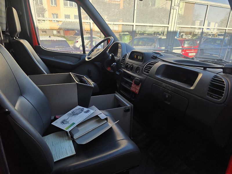 Mercedes-Benz Sprinter 270CD 5valec 67 tkm  montážní  - fotka 10 z 26