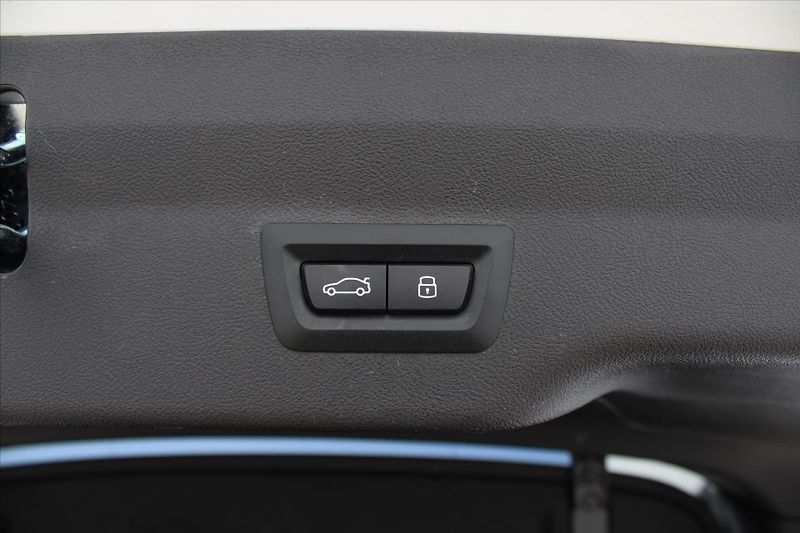 BMW Řada 6 640i xDrive GT 250kW M PAKET - fotka 14 z 36