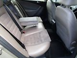 Volkswagen Passat (2008) 2.0 TDI 103kW - náhled 25