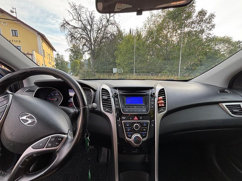 Hyundai i30 (2016) - fotka 8 z 11