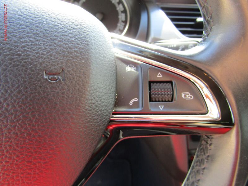 Škoda Rapid (2018) 1.0TSi, ČR, servis.kniha - fotka 15 z 20