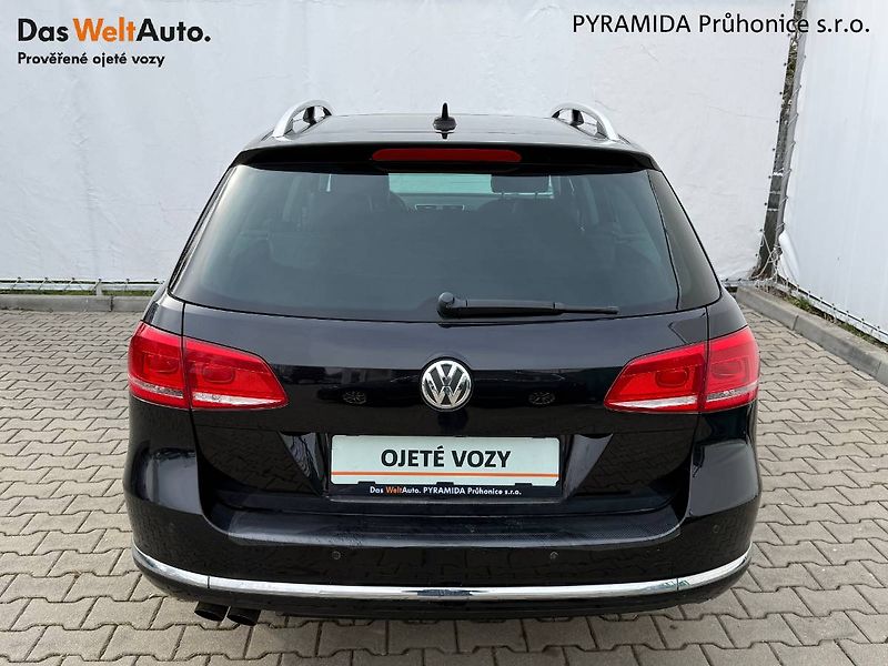 Volkswagen Passat Variant (2013) 2.0 TDI 125 kW Highline DSG - fotka 7 z 23