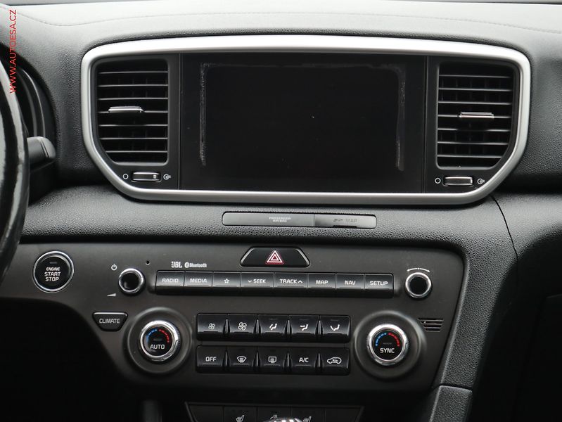 Kia Sportage (2018) 1.6T-GDI, 2.maj,ČR, navi - fotka 11 z 25