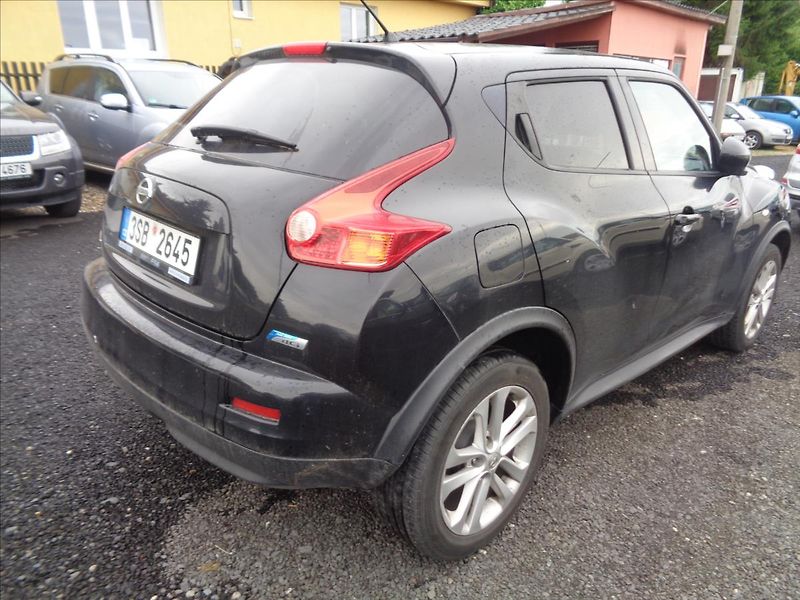 Nissan Juke 1,5 PURE DRIVE dCi - fotka 4 z 14