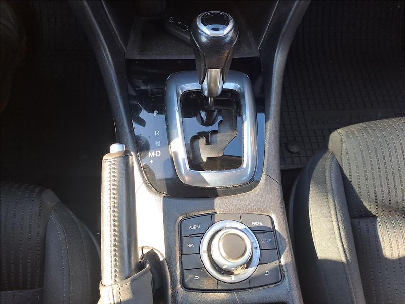 Mazda 6 2,2 Skyactiv-D KOUPENO CZ - fotka 16 z 17