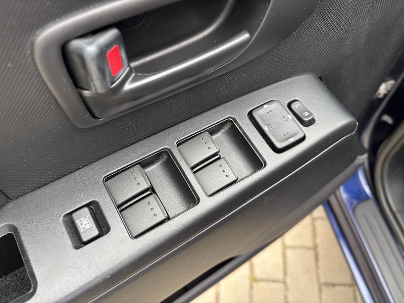 Mazda 5 1.8 Exclusive - fotka 27 z 28